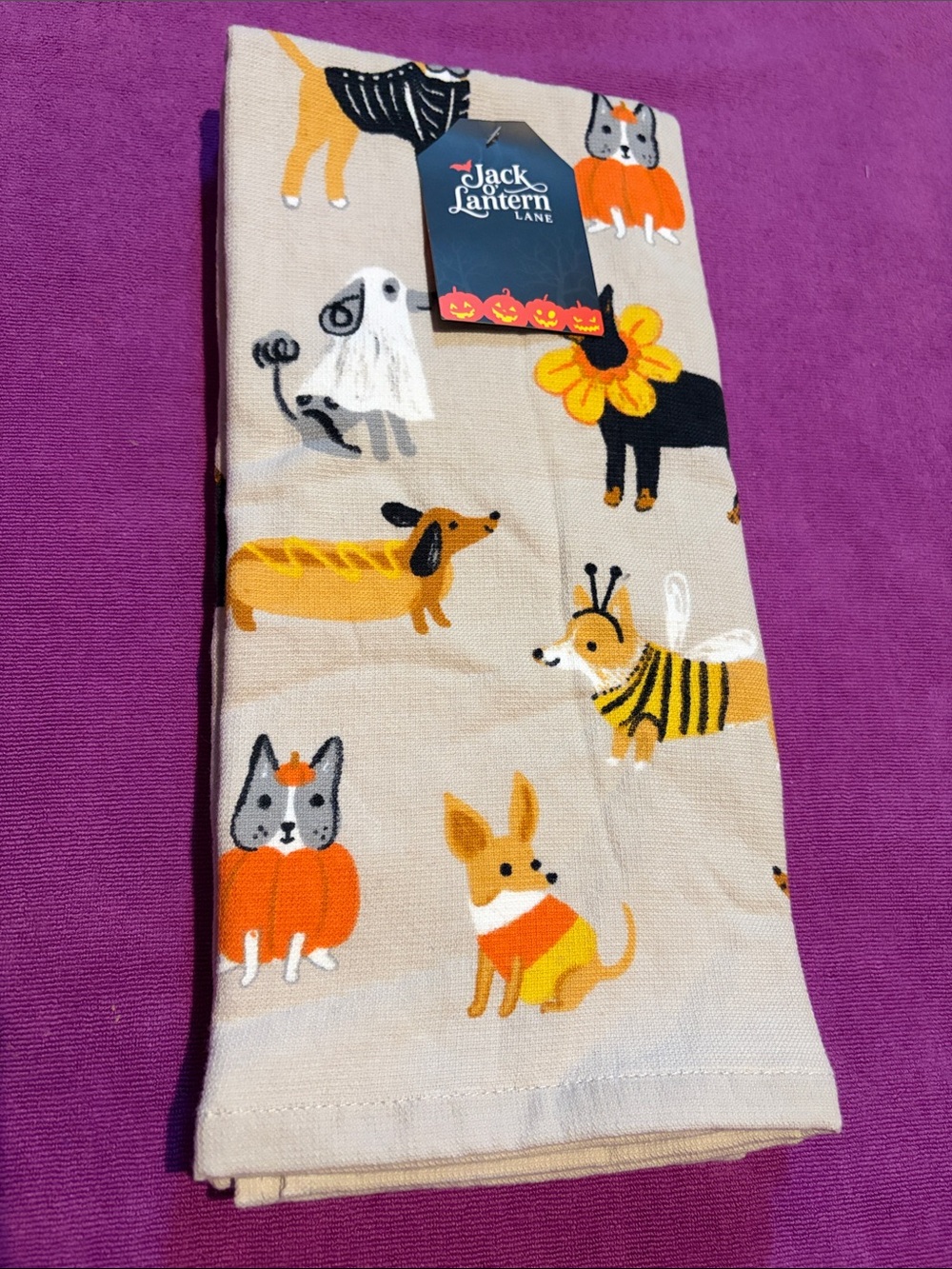 🐕🐾🐶 Doxie! Beige/Khaki Background Halloween Dog Print Kitchen Towel Set Of 2